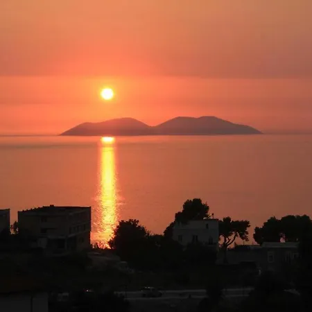 Alliaj アパート Vlorë